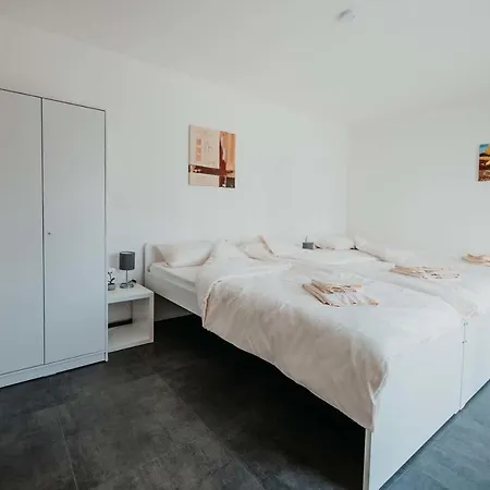 Holiday home Ferienhaus Gastehaus Bernsteinsee *